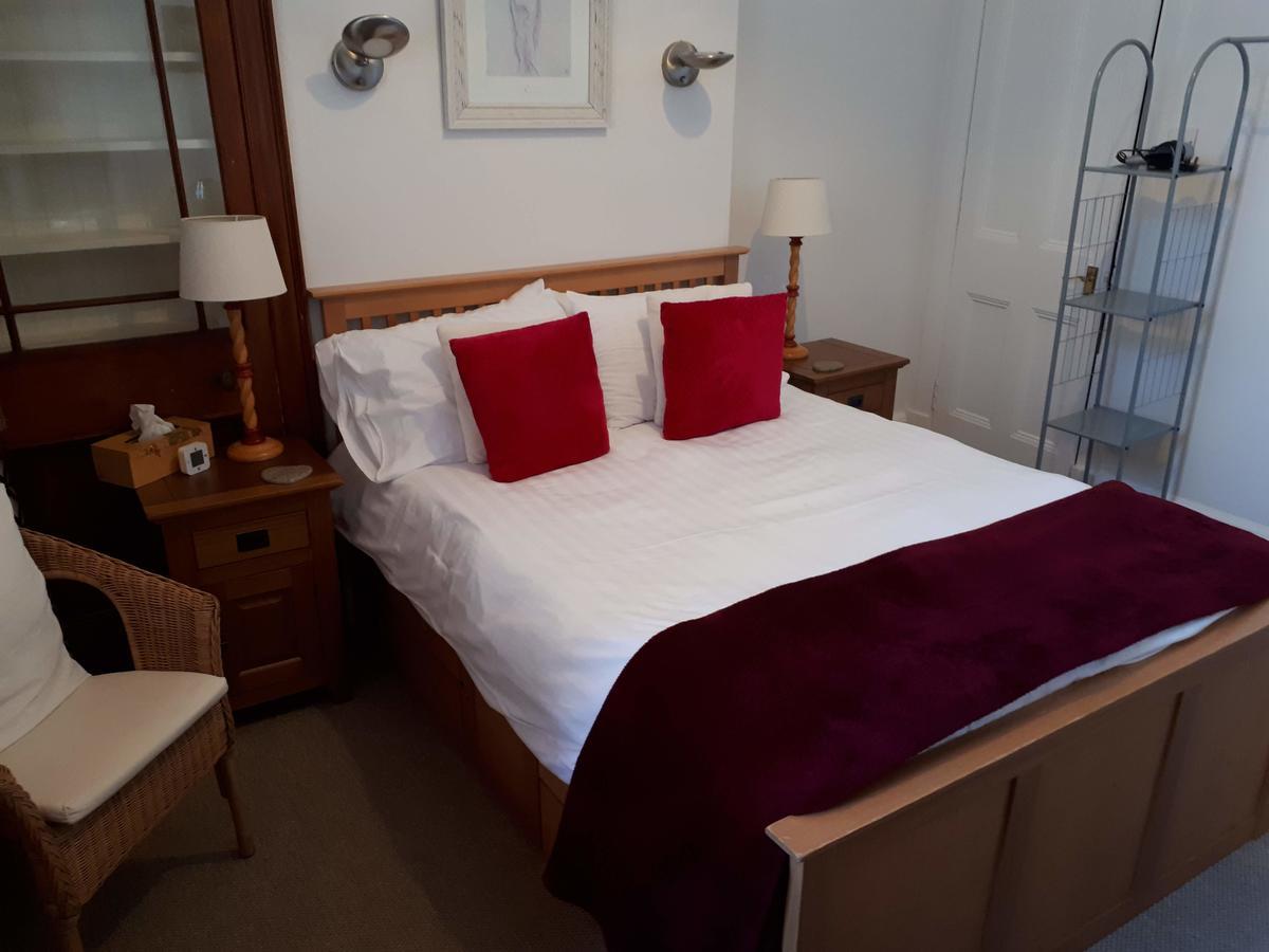 Canadale Guest House EDI Kültér fotó